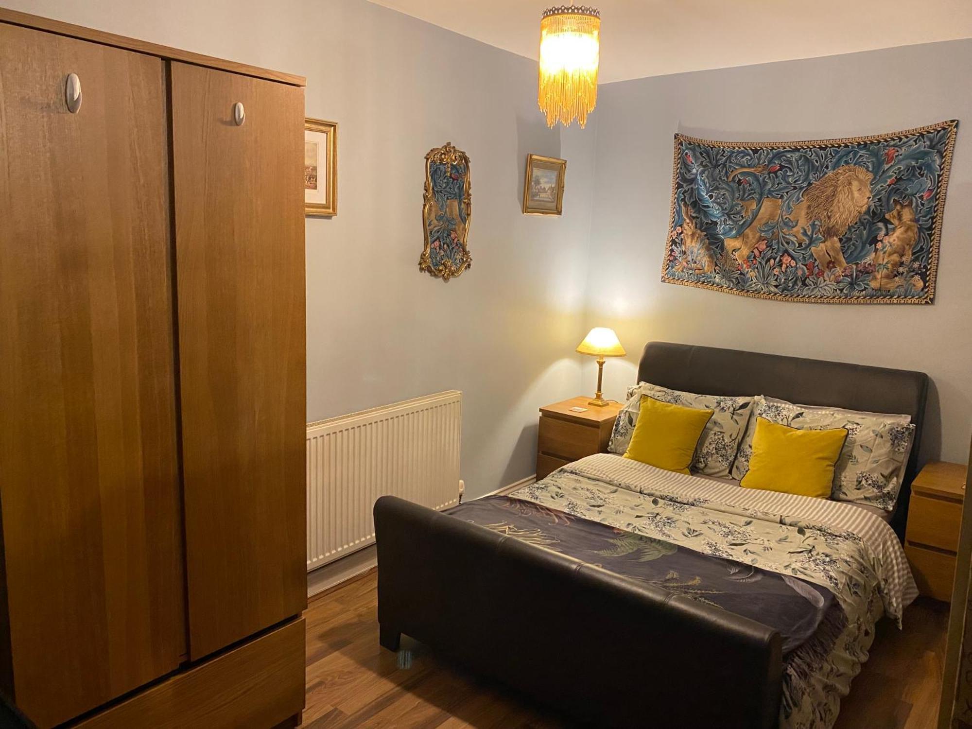 Quirky Town Centre Apartment With River Terrace Macclesfield Exterior photo